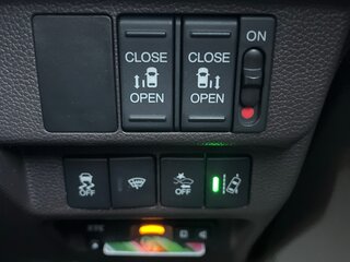 2017 Honda Freed II, синий, 1350000 рублей, вид 4