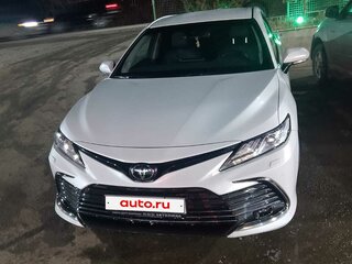 2021 Toyota Camry US Market VIII (XV70) Рестайлинг, белый, 3050000 рублей, вид 2