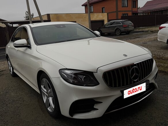 2017 Mercedes-Benz E-Класс 200 V (W213, S213, C238), белый - вид 1