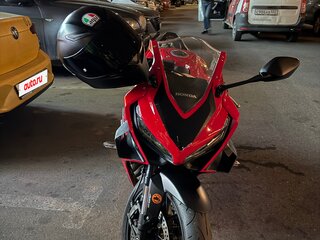 2023 Honda CBR 650R, красный, 1100000 рублей, вид 3