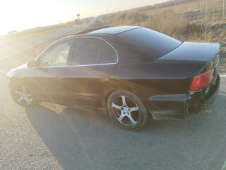 2002 Mitsubishi Galant VIII Рестайлинг, чёрный, 190000 рублей, вид 3
