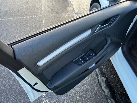 2013 Audi A3 III (8V), белый, 900000 рублей - вид 13