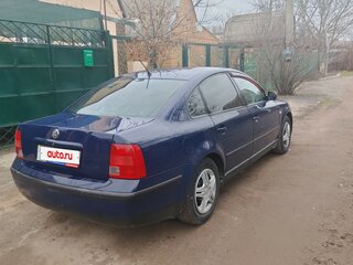 2000 Volkswagen Passat B5 Рестайлинг, синий, 680000 рублей, вид 4