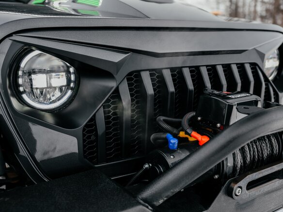 2018 Jeep Wrangler IV (JL), серый, 4990000 рублей - вид 4