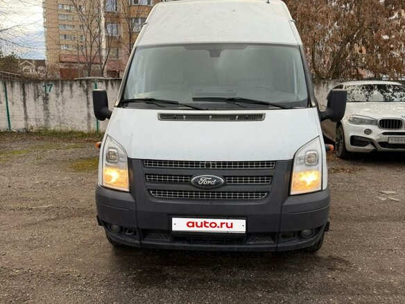 2011 Ford Transit, белый, 1100000 рублей - вид 1