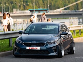 2018 Kia Ceed III, синий, 2000000 рублей, вид 3