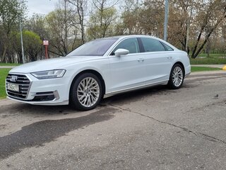 2018 Audi A8 Long 55 TFSI IV (D5), белый, 4500000 рублей, вид 3