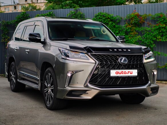 2018 Lexus LX 570 III Рестайлинг 2, серый, 8000000 рублей - вид 2
