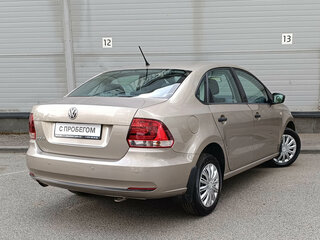 2015 Volkswagen Polo V Рестайлинг, бежевый, 849000 рублей, вид 5