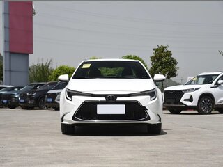 2022 Toyota Levin XII (E210), белый, 1400000 рублей, вид 2
