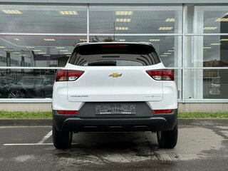 2021 Chevrolet TrailBlazer III, белый, 1800000 рублей, вид 5