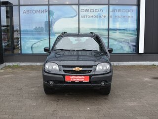 2017 Chevrolet Niva I Рестайлинг, синий, 570000 рублей, вид 2