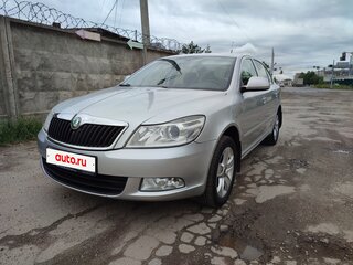 2011 Skoda Octavia II (A5) Рестайлинг, серебристый, 750000 рублей, вид 1