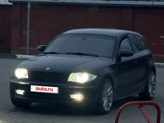 2009 BMW 1 серии 116i I (E81/E82/E87/E88) Рестайлинг, чёрный, 700000 рублей, вид 1