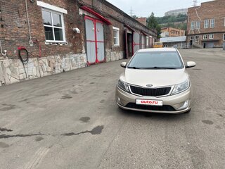 2012 Kia Rio 4-speed III, бежевый, 870000 рублей, вид 1
