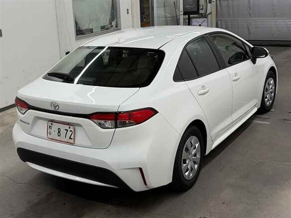 2023 Toyota Corolla XII (E210) Рестайлинг, белый - вид 2