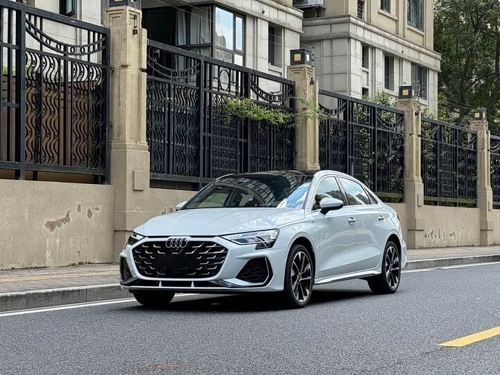 Открыть фотографии: Audi A3 IV (8Y) Рестайлинг