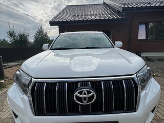 2019 Toyota Land Cruiser Prado 150 Series Рестайлинг 2, белый, 5000000 рублей, вид 1