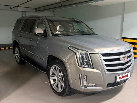 2018 Cadillac Escalade IV, бежевый, 4140000 рублей - вид 15