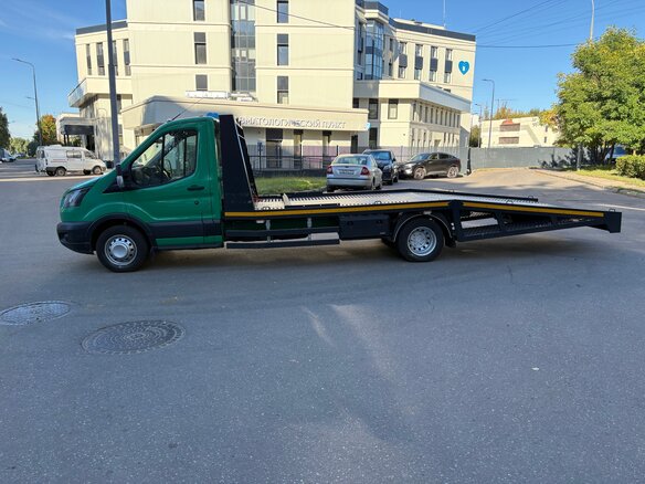 2020 Ford Transit, зелёный, 2650000 рублей - вид 3