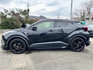 2019 Toyota C-HR I Рестайлинг, чёрный, 1690000 рублей, вид 4