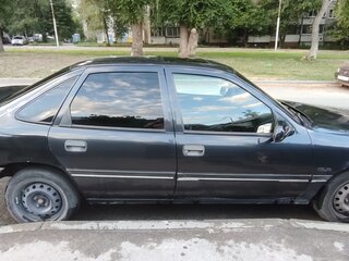 1990 Opel Vectra KAT A, чёрный, 150000 рублей, вид 2
