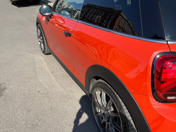 2019 Mini Hatch Cooper S III (F55/F56) Рестайлинг, оранжевый, 3050000 рублей - вид 25