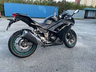 2013 Kawasaki Ninja 300, чёрный, 400000 рублей, вид 3