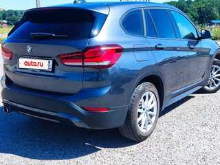 2021 BMW X1 18i sDrive II (F48) Рестайлинг, серый, 2830000 рублей, вид 3