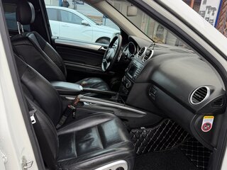 2010 Mercedes-Benz M-Класс AMG 63 AMG II (W164) Рестайлинг, белый, 1870000 рублей, вид 5