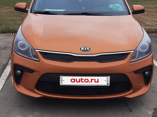 2018 Kia Rio IV, оранжевый, 900000 рублей, вид 2