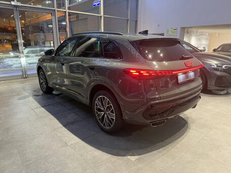 Audi Q5 III (GU)