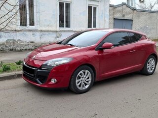 2013 Renault Megane III Рестайлинг, красный, 850000 рублей, вид 1