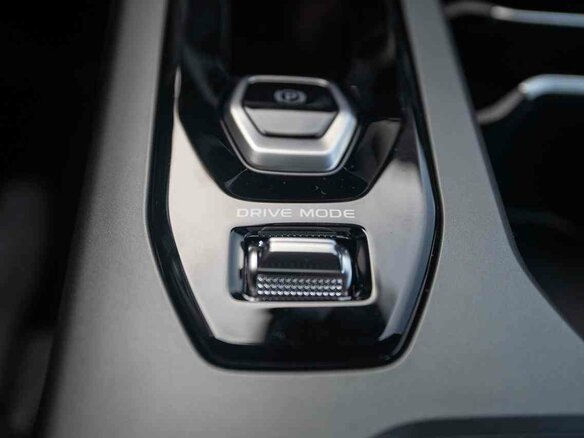 2026 Geely Okavango I Рестайлинг, серый, 4085990 рублей - вид 33