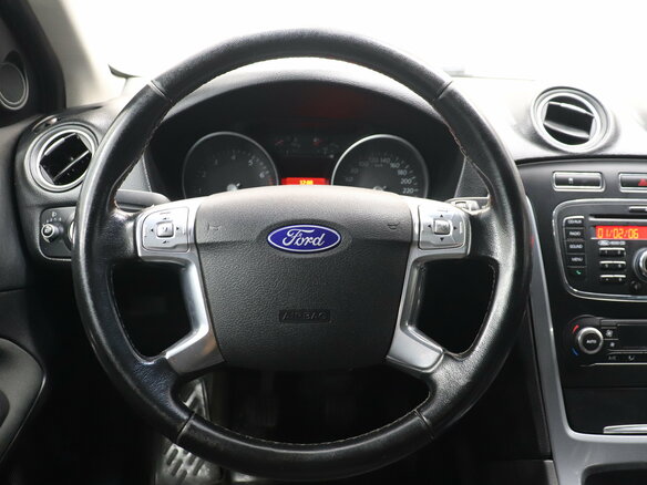 2011 Ford Mondeo IV Рестайлинг, серебристый, 623000 рублей - вид 9