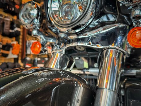 2019 Harley-Davidson Ultra Limited, коричневый, 3000000 рублей, вид 4