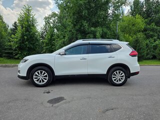 2018 Nissan X-Trail III Рестайлинг, белый, 1990000 рублей, вид 4