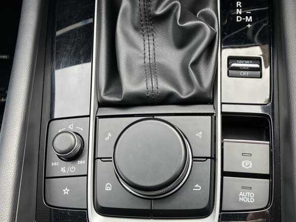 2022 Mazda 3 IV (BP), красный - вид 9