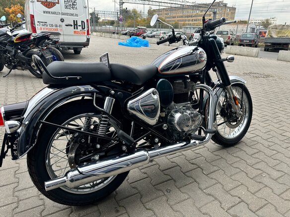 2026 Royal Enfield Classic 350, зелёный, 526000 рублей - вид 8