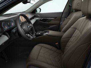 2025 BMW 5 серии Long 530Li xDrive VIII (G60/G61/G68), чёрный, 9290000 рублей, вид 2