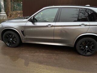 2015 BMW X5 40d III (F15), серый, 3800000 рублей, вид 4
