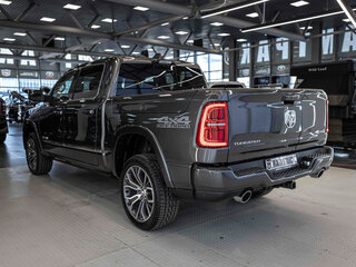 2026 Ram 1500 Crew Cab V Рестайлинг, серый, 11752977 рублей, вид 2