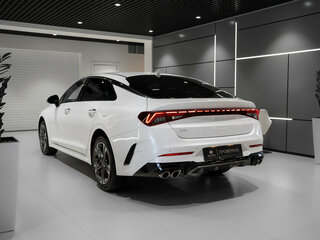 2024 Kia K5 III, белый, 3085000 рублей, вид 4