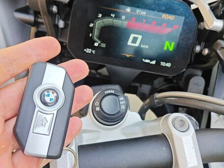 2022 BMW R 1250 GS Adventure, чёрный, 1589000 рублей, вид 4