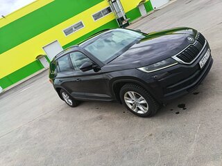 2017 Skoda Kodiaq I, чёрный, 1610000 рублей, вид 3