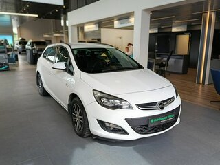 Opel Astra J Рестайлинг