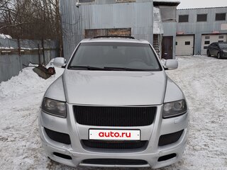 2005 Volkswagen Touareg I, серебристый, 1150000 рублей, вид 2