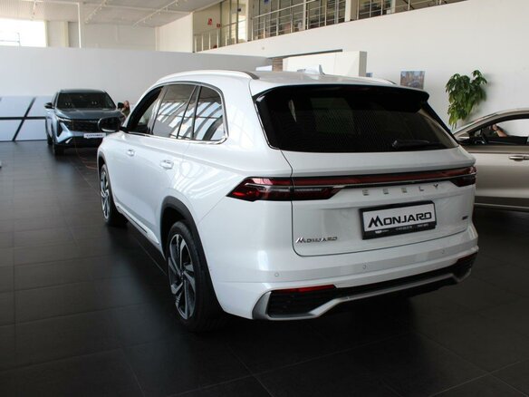 2026 Geely Monjaro I, белый, 4954990 рублей - вид 5