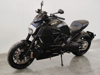 2014 Ducati Diavel, чёрный, 979000 рублей, вид 4