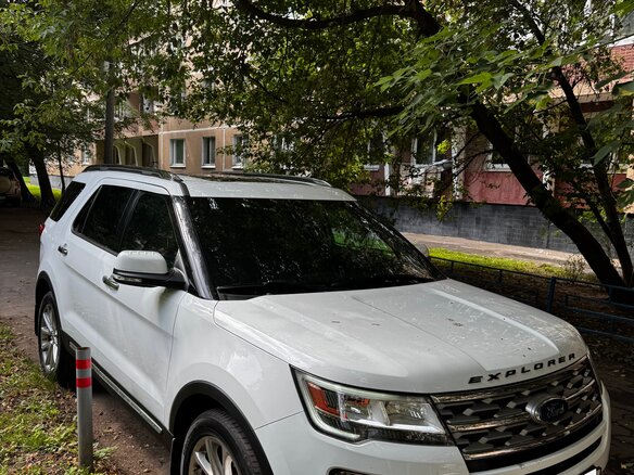2019 Ford Explorer V Рестайлинг 2, белый - вид 3